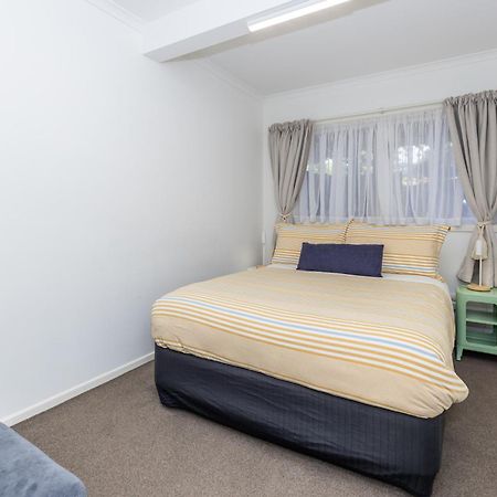 2 Bedroom Home Away From Home Near Cbd & Private Parking 해밀턴 외부 사진