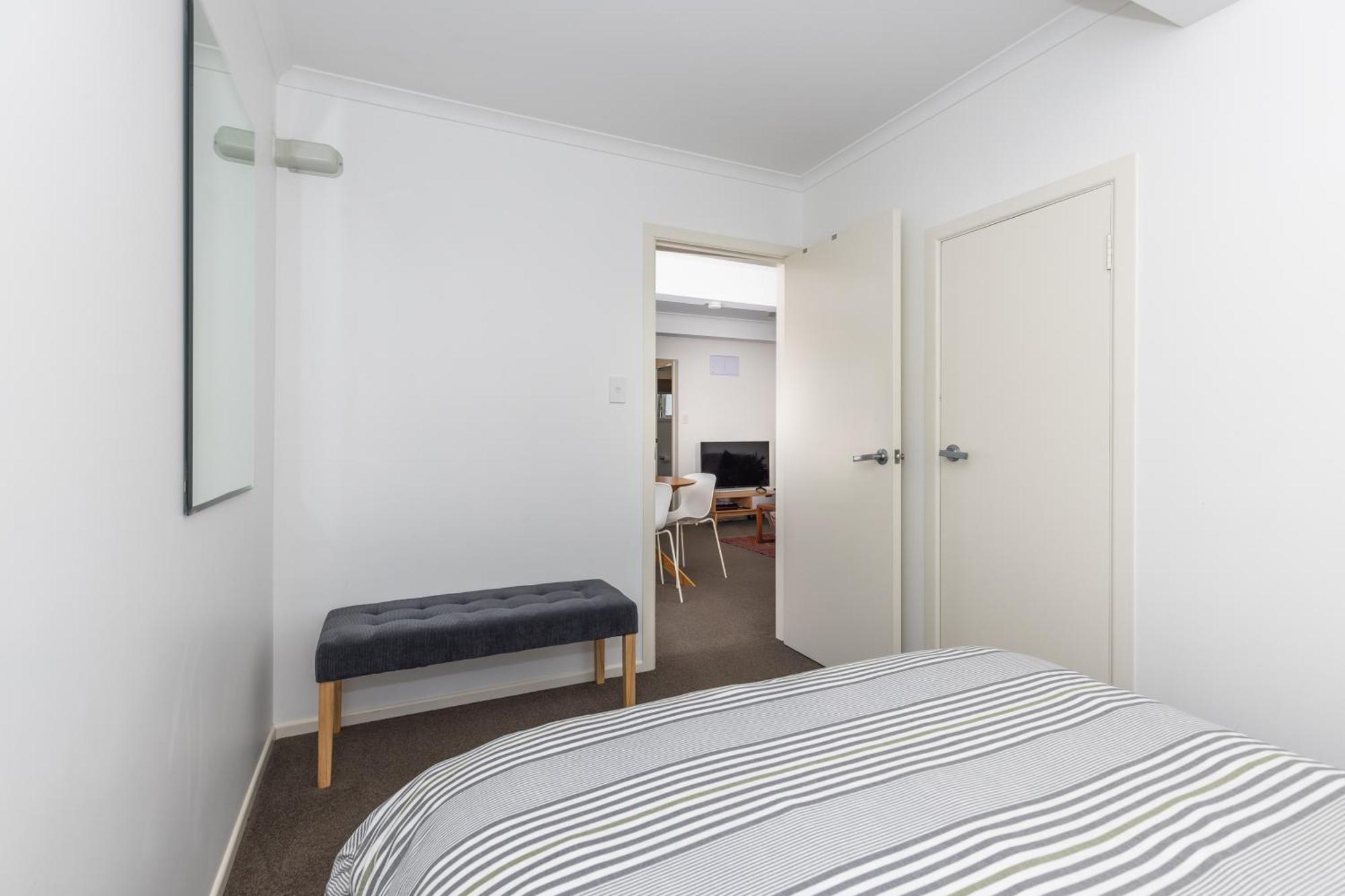 2 Bedroom Home Away From Home Near Cbd & Private Parking 해밀턴 외부 사진